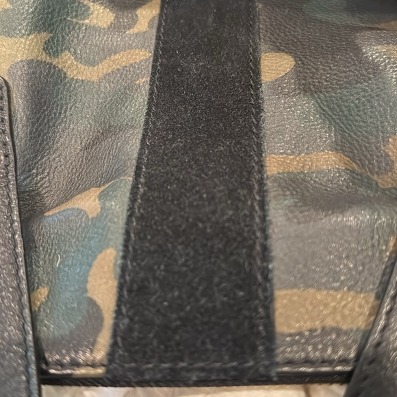 Women’s Kempton & Co leather Morleigh Camouflage convertible Backpack purse - Picture 8 of 10